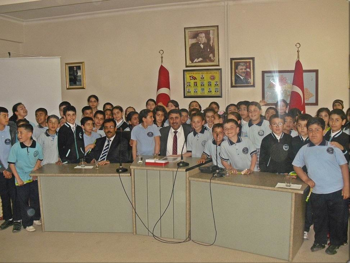 TOKİ İlköğretim Okulundan İl Özel İdaresi ve İl Genel Meclisine Ziyaret