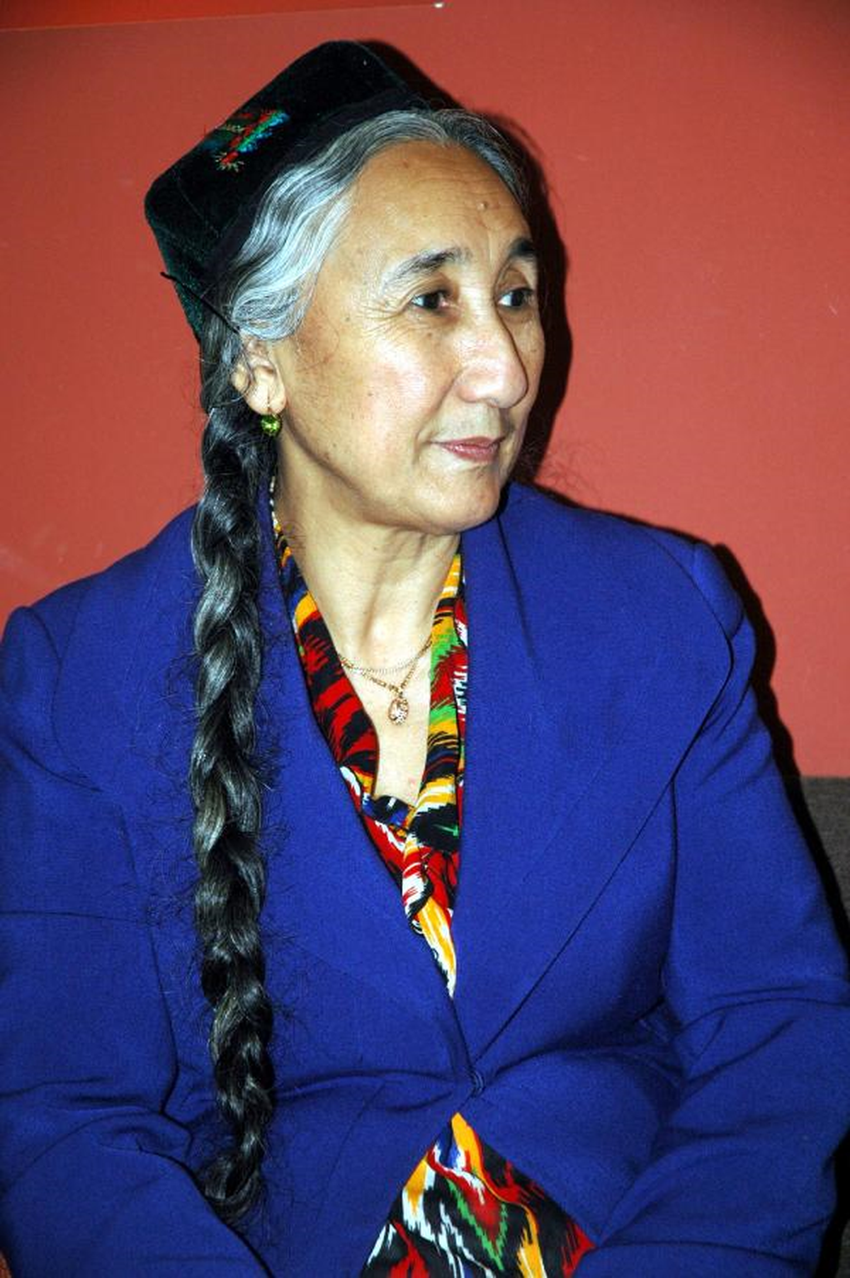 \'Uygur Ana\' Rabia Kader Japonyada