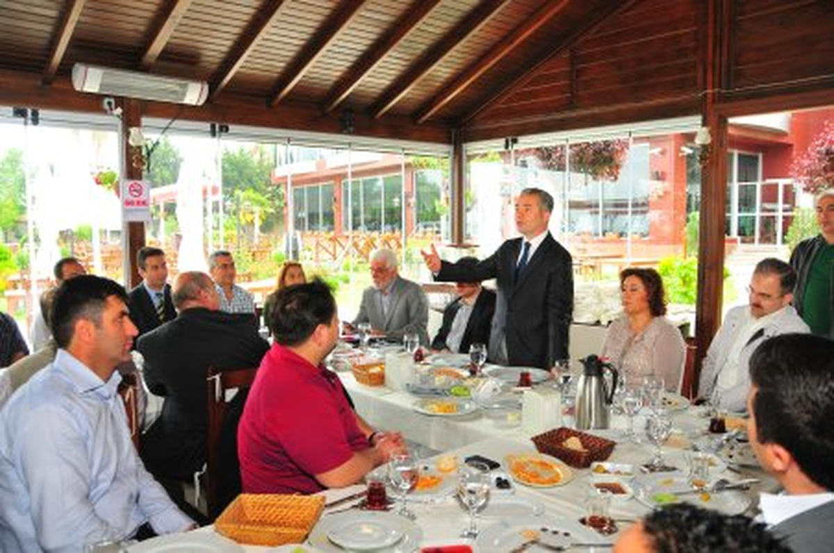Uzun Firma Yetkilileriyle Bir Arada