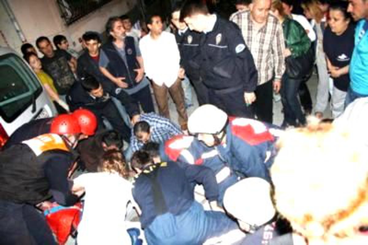 Rögar Kapağından İçeri Düştü