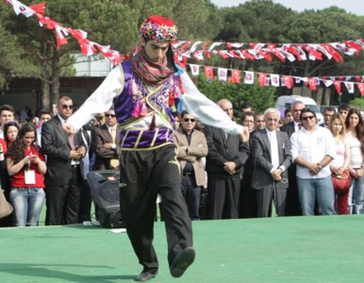 Yeni Yüzyıl Üniversitesi'nin Bahar Şenliği'nde