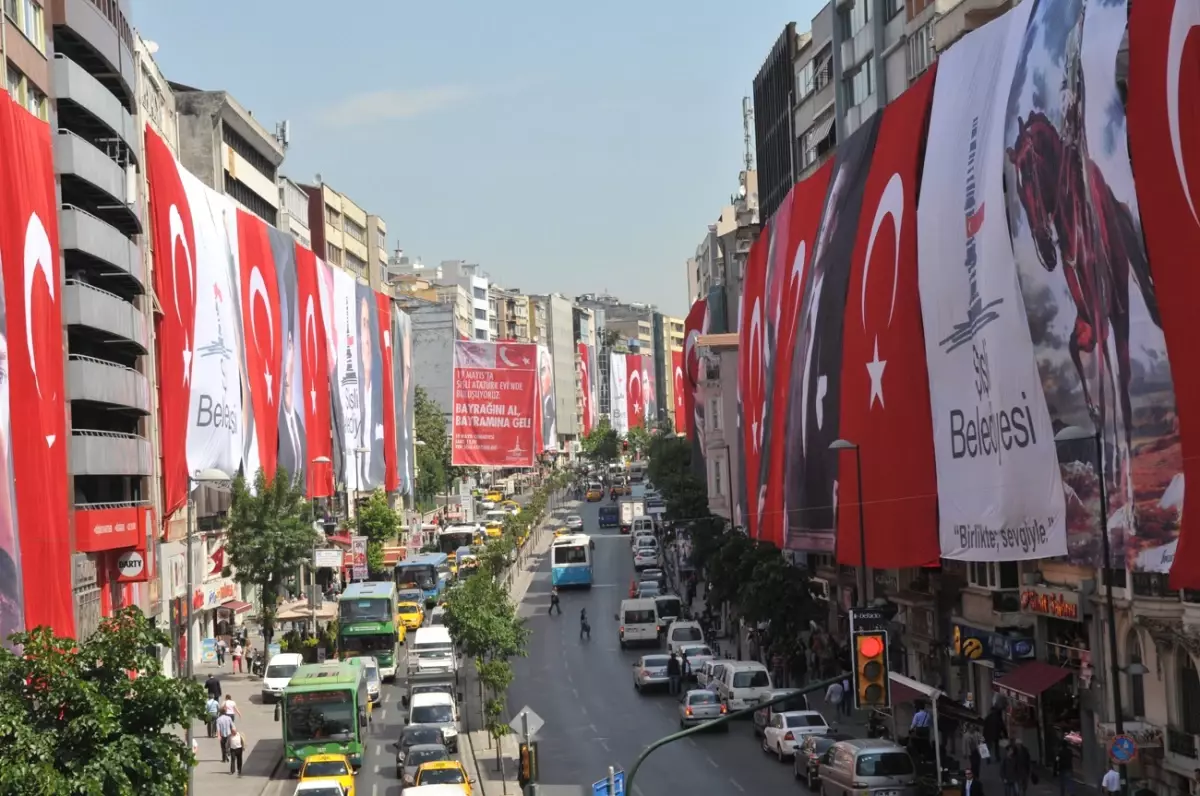 19 Mayıs Şişli\'de Coşkuyla Kutlanacak