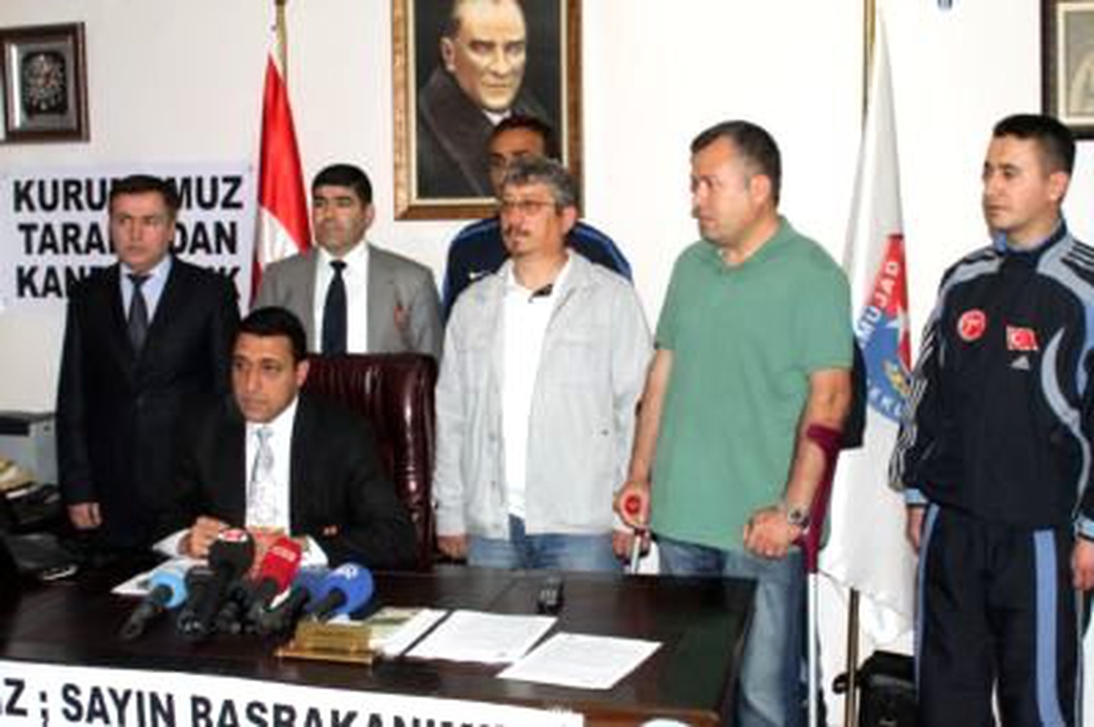 1emekli Uzman Jandarmalardan Açlık Grevi