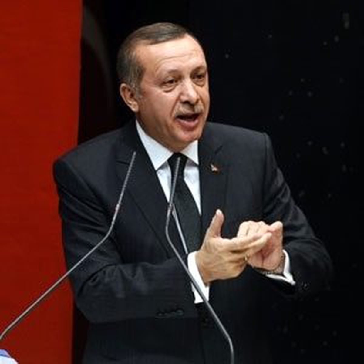 AK Parti Genel Başkanı ve Başbakan Recep Tayyip Erdoğan, CHP Genel Başkanı Kemal Kılıçdaroğlu\'nun...