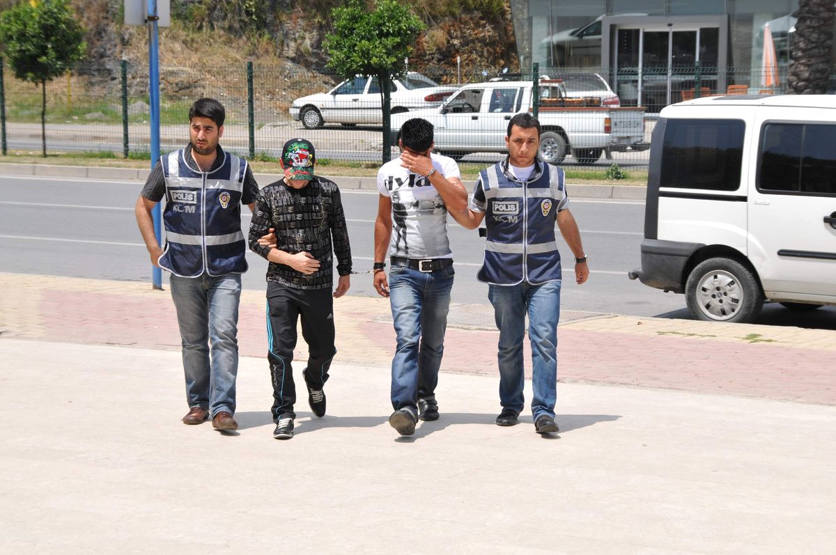 Alanya\'da Esrar Operasyonu