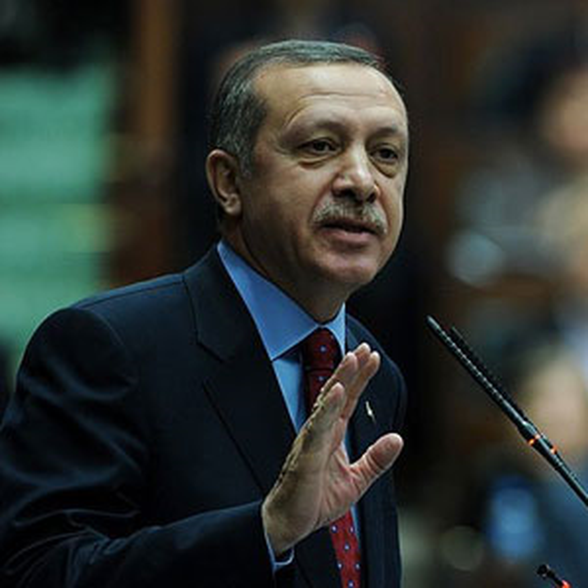 Başbakan Erdoğan: 'Saha Olayları Sorununu Taraftarlara Atıp Kimse Bu Sorumluluktan Sıyrılamaz'