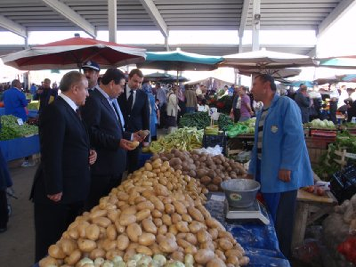 Başkan\'dan Pazar Ziyareti