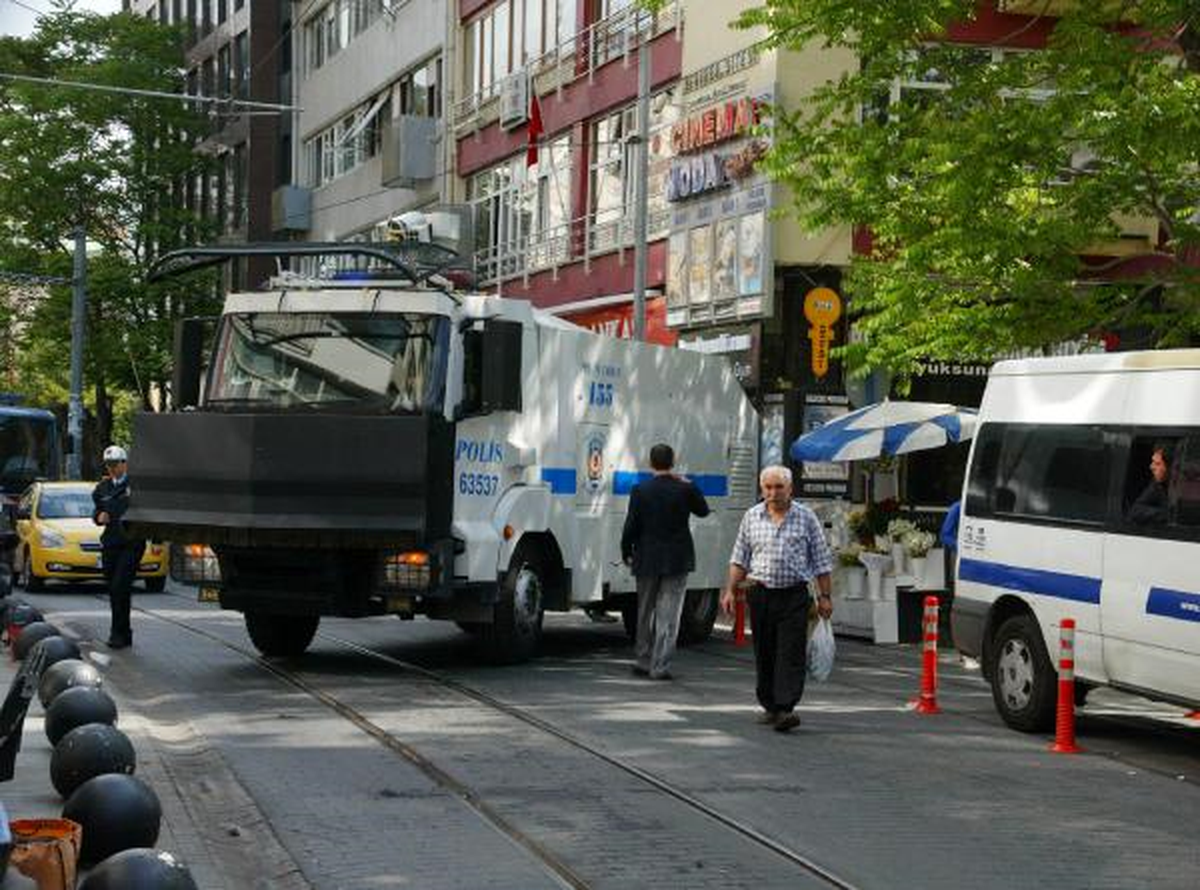 Derbinin Ardından Gözaltına Alınan Taraftarlar Adliyeye Sevkedildi