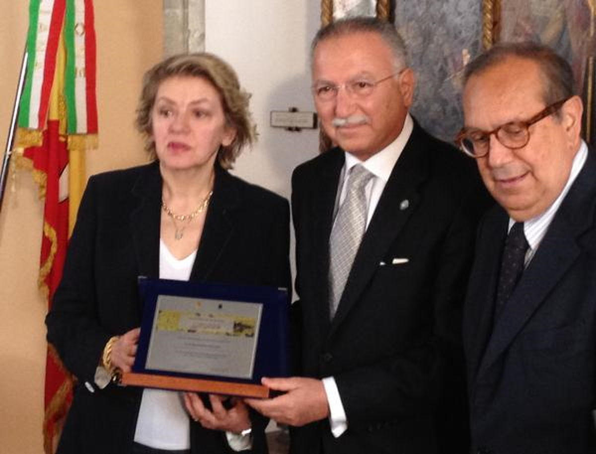 Ekmeleddin İhsanoğlu İtalya'da 'Al İdrisi' Ödülünü Aldı