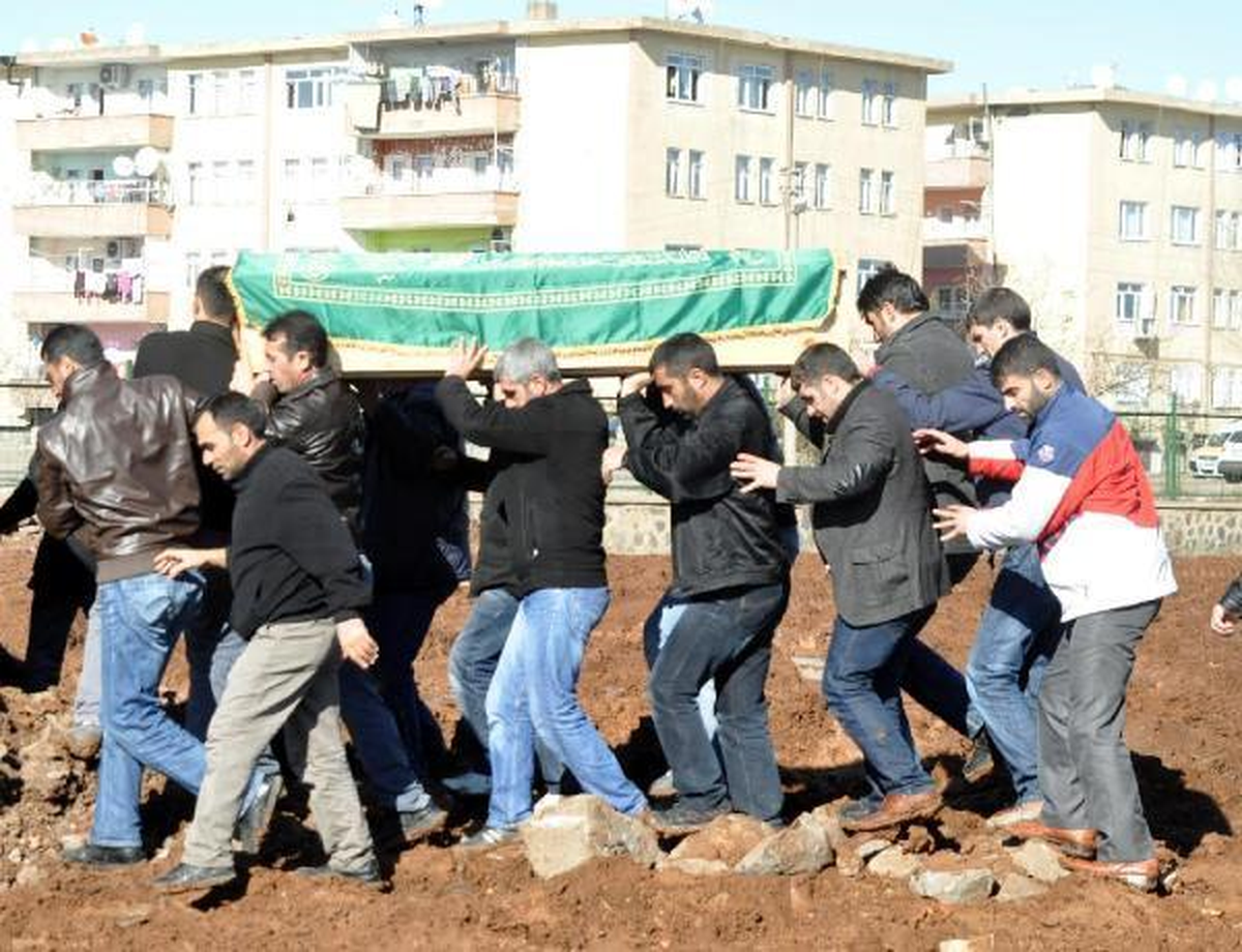 Eşini ve 3 Çocuğunu Öldüren O Öğretmene 4 Kez Müebbet İstendi