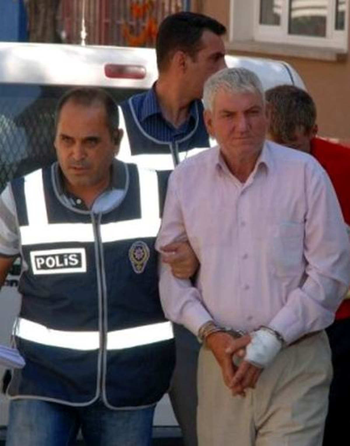 Eskişehir\'de 19 Yaşındaki Genci Pompalı Tüfek ile Öldüren Kişiye 13 Yıl 4 Ay Hapiz Cezası Verildi