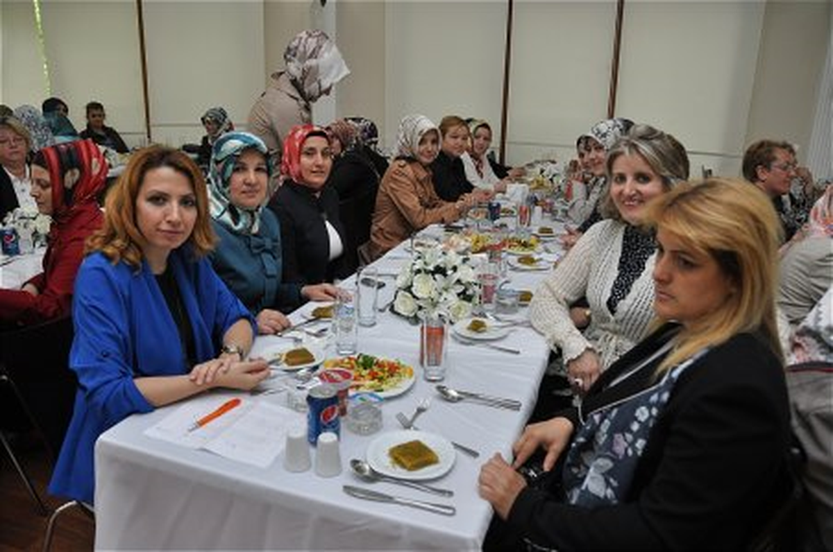 Eyüplü Hanımlara Rami\'de Kutlama