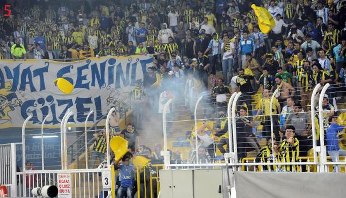 Fenerbahçe-Galatasaray Maçının En Dikkat Çekici Kareleri