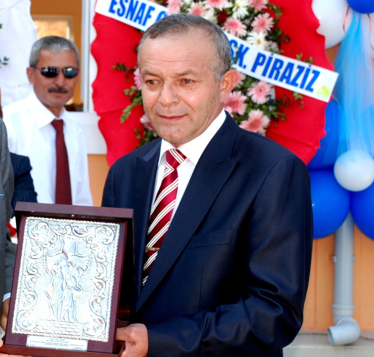 Giresun Üniversitesi Hayırsever İşadamı Öner Hekim\'e Fahri Doktora Ünvanı Vermeye Hazırlanıyor