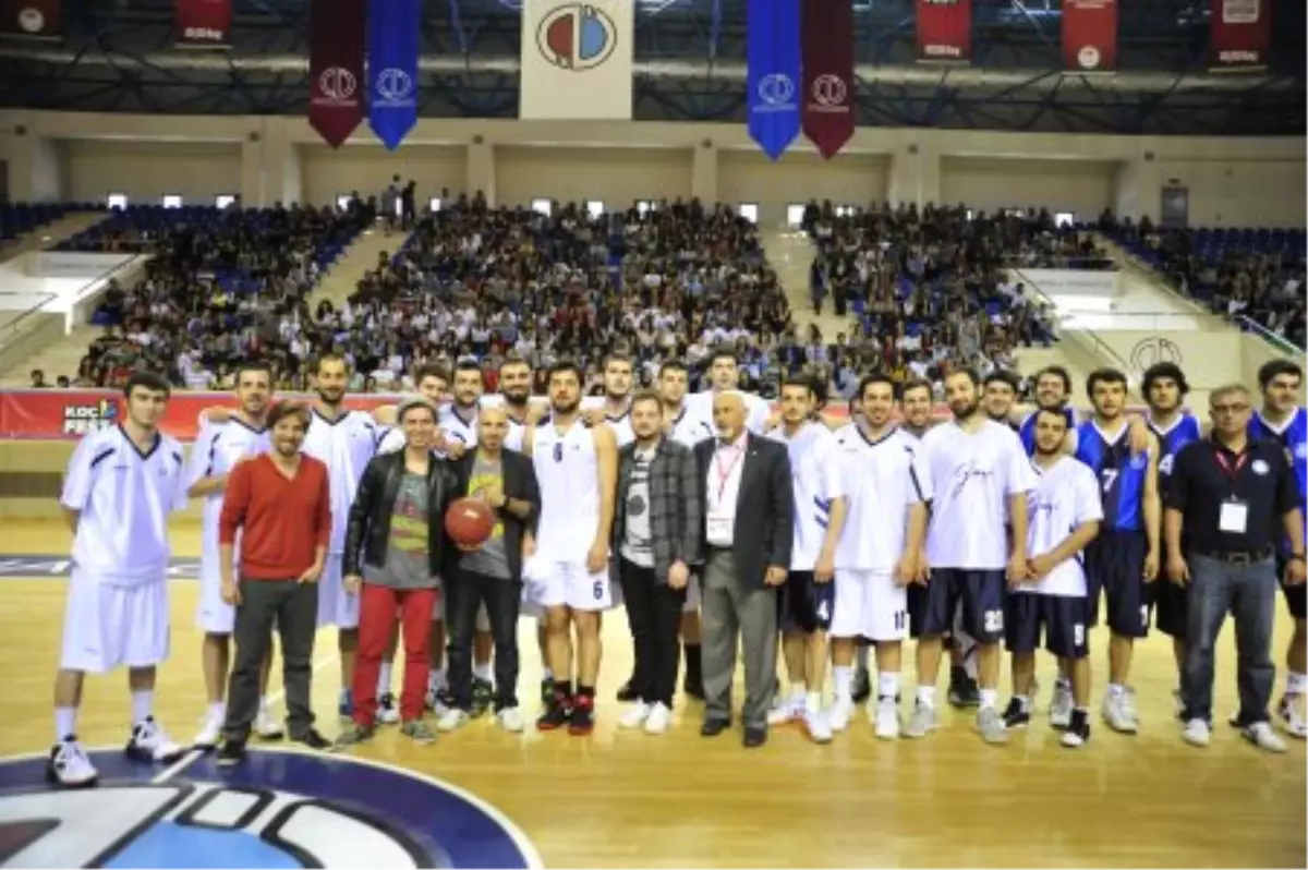 Gripin\'den Sahada Basketbol Performansı