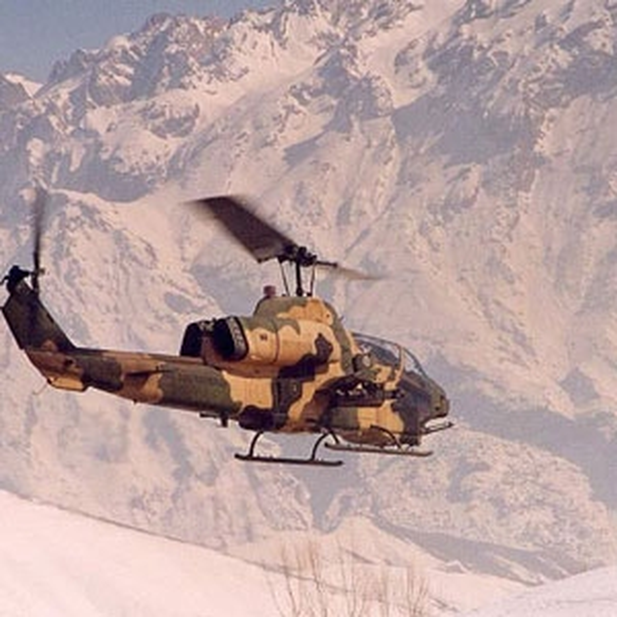Hizan'da Çöp Kamyonu Yakan Teröristlere Helikopter Destekli Operasyon (2)