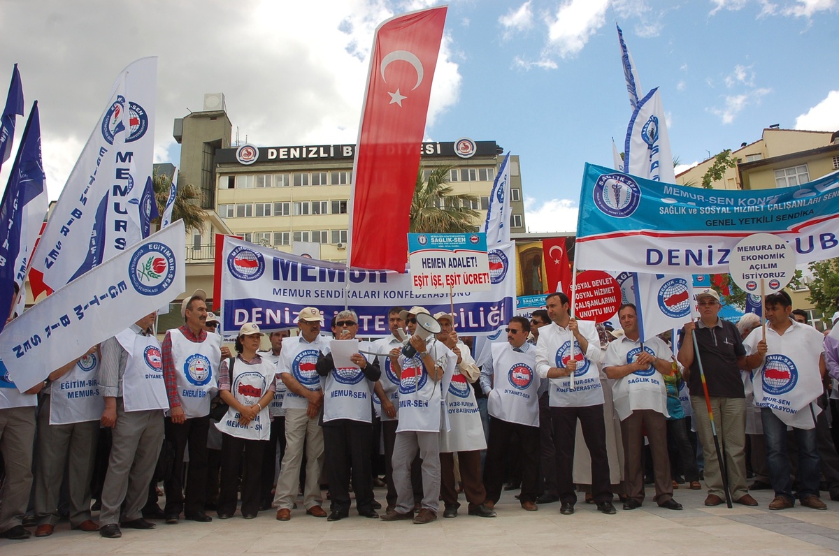 Hükümetin Memur Zammı Teklifine Tepki