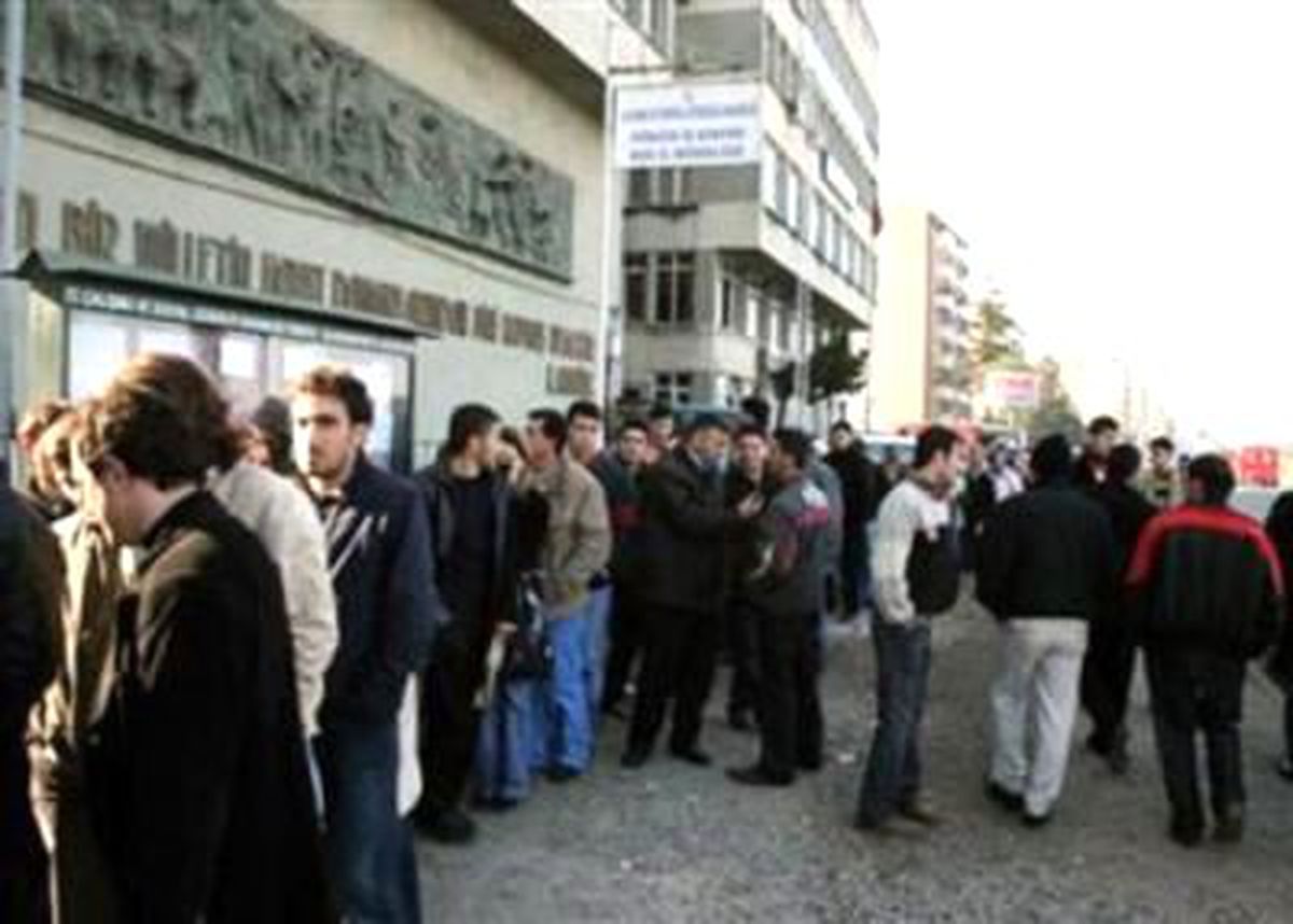 İşsizlik Tırmanışa Geçti