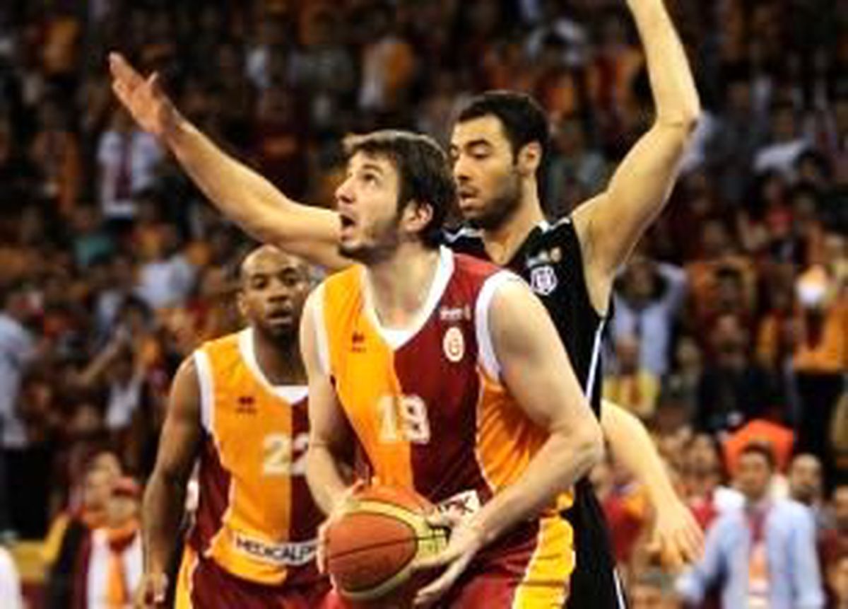 Galatasaray - Beşiktaş (1. P.)