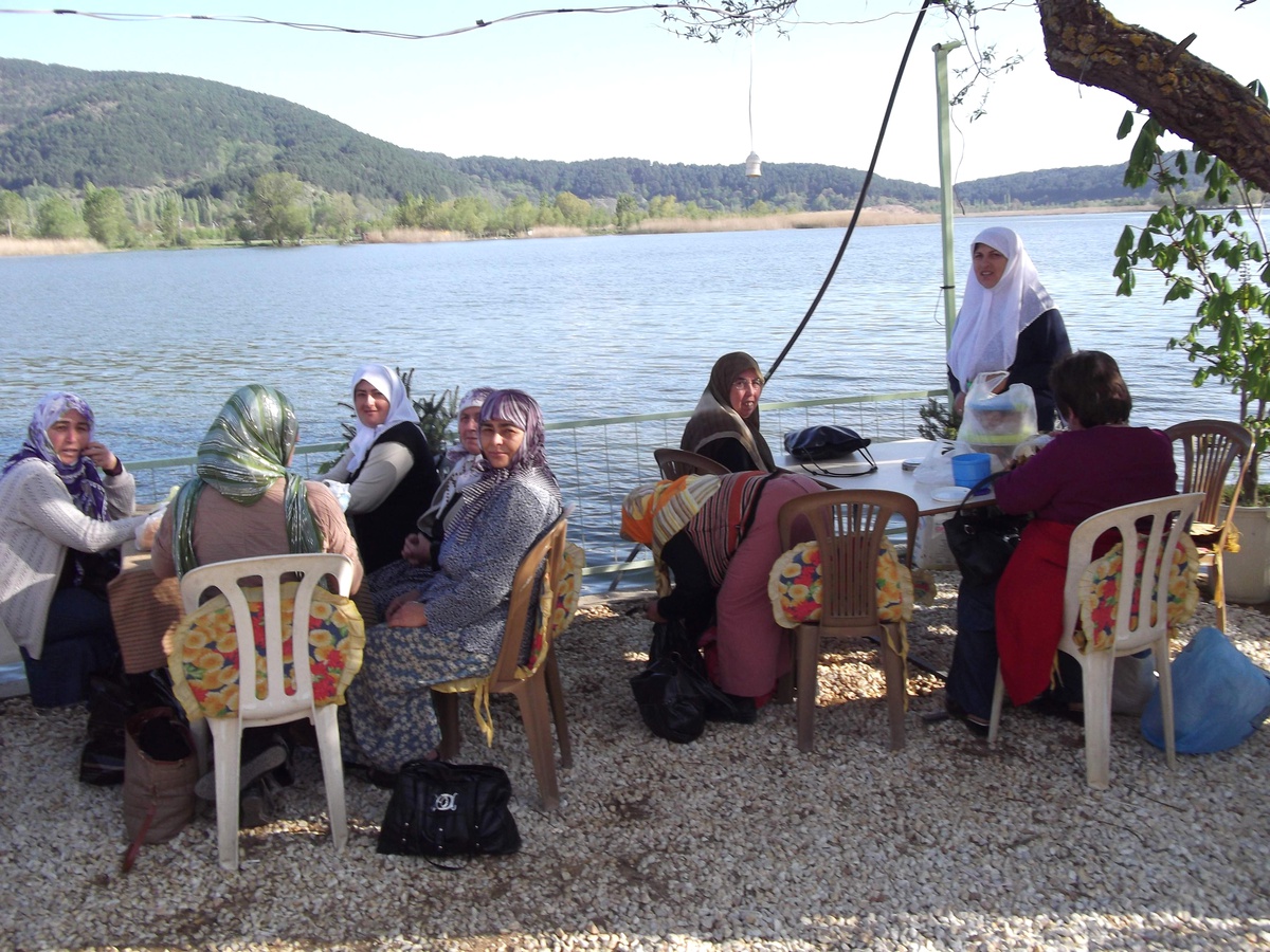 Kur'an Okumayı Öğrenen Bayanlar Tire ve Ödemiş'i Gezdi