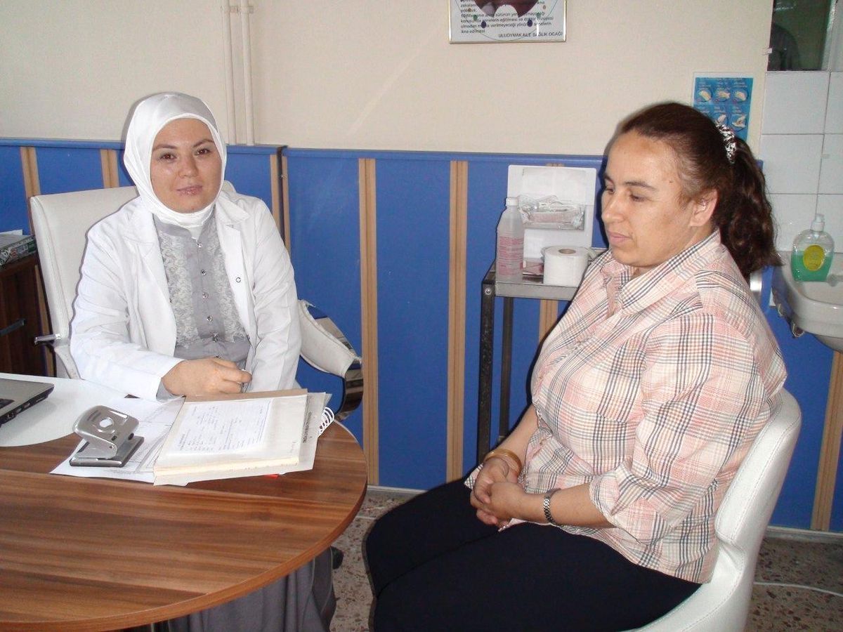 Kütahya\'da Yılın Ebesi Gediz Toplum Sağlığı Merkezi\'nden