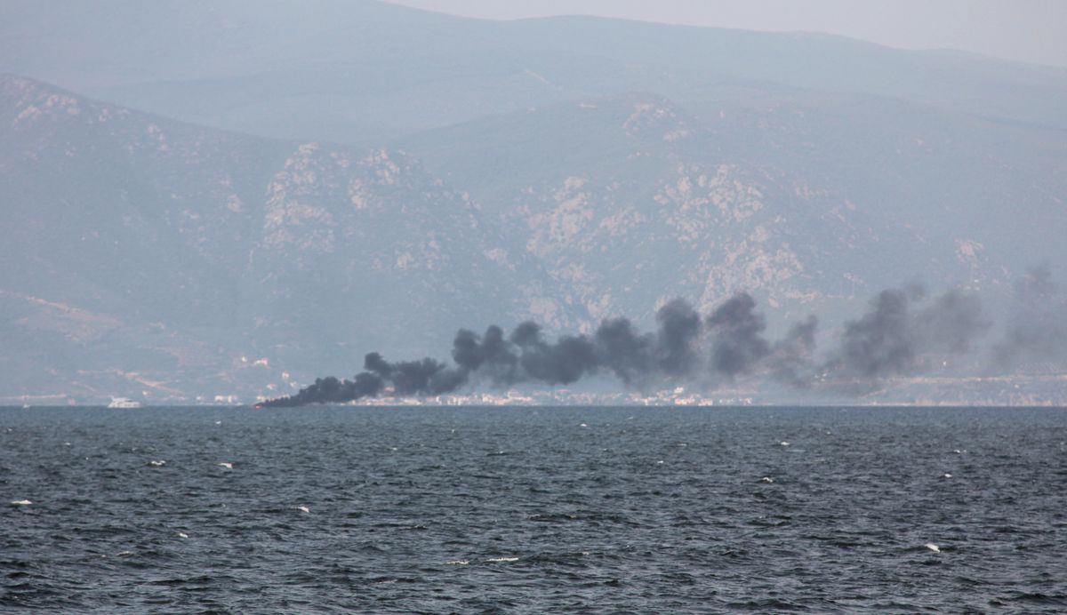 Mudanya Açıklarında Korkutan Yat Yangını