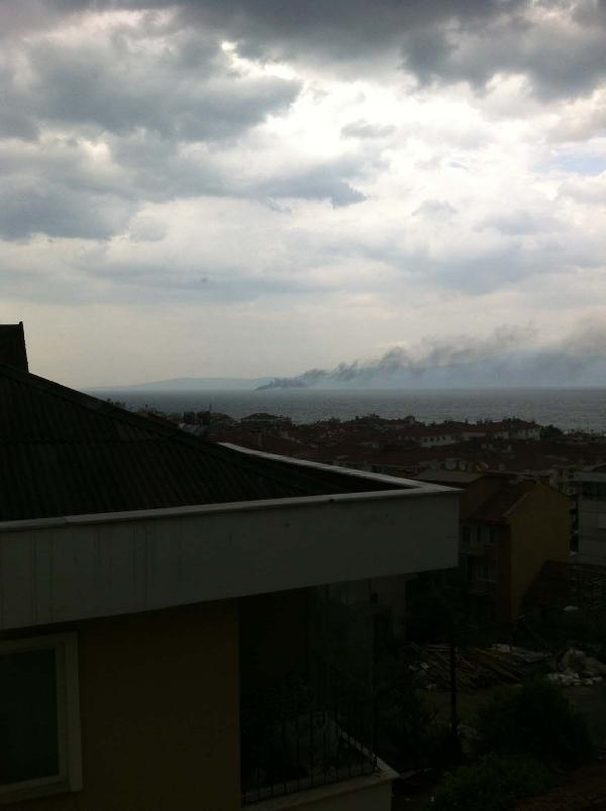 Mudanya Açıklarında Teknede Yangın Çıktı
