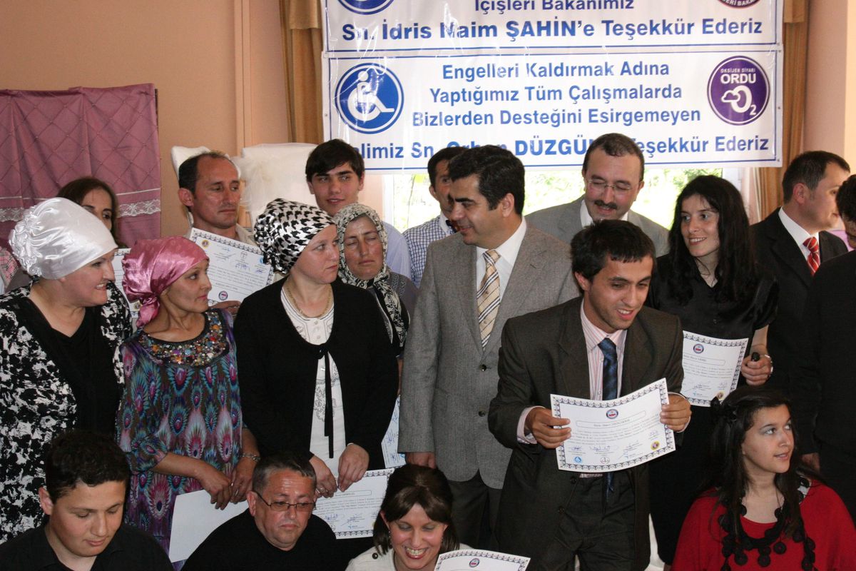 Özürlüler Engelleri Kaldırıyor