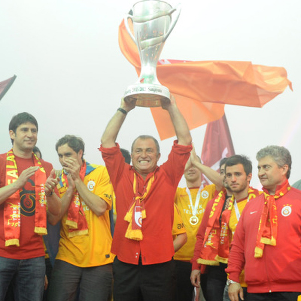 Şampiyonluğa Sevinmeyen Futbolcu Kim?