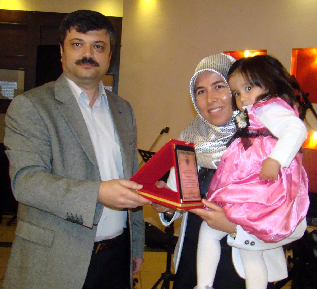 Selçuklu Tıp\'ta Hemşirelere Plaket