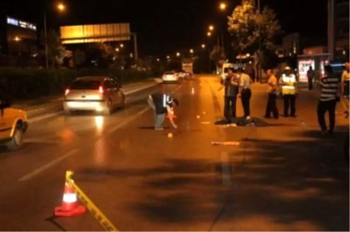 Şoför Çarpıp, Kaçtı