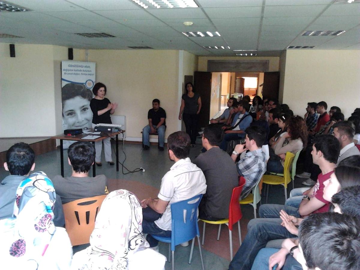 Tegv'den 'Sivil Toplum ve Gönüllülük' Semineri