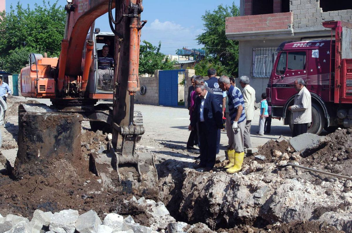 Viranşehir'de Kaçak Yapılar Yıkıldı