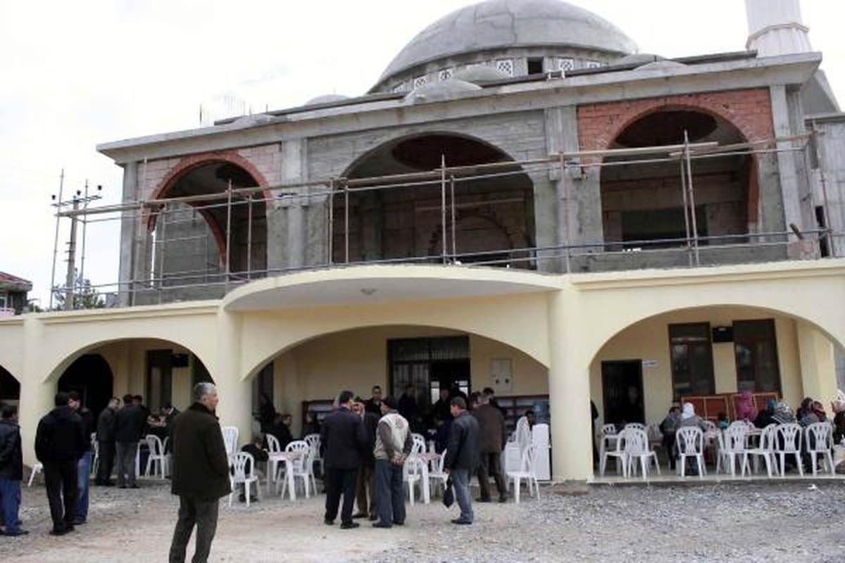 Yatağan Termik Santrali Arazisinde Ağaç Kesmeye Suçüstü
