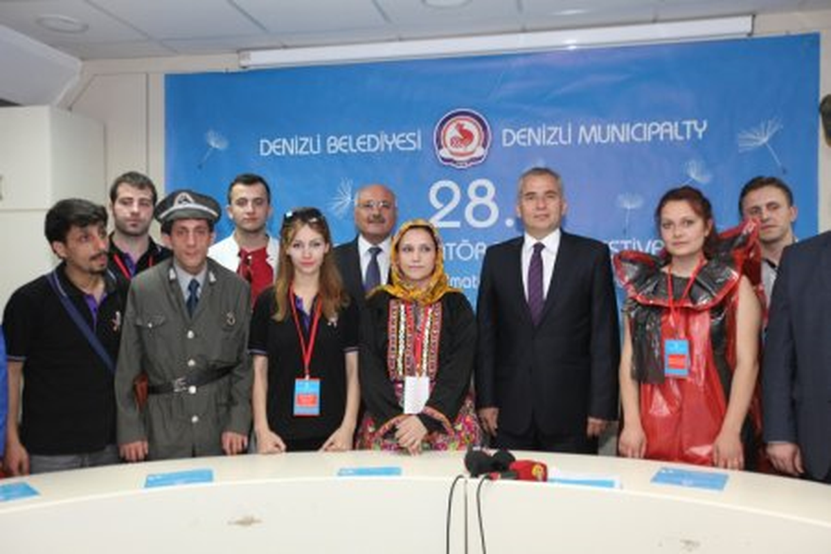 Zolan: Denizli Tiyatroya Doyacak