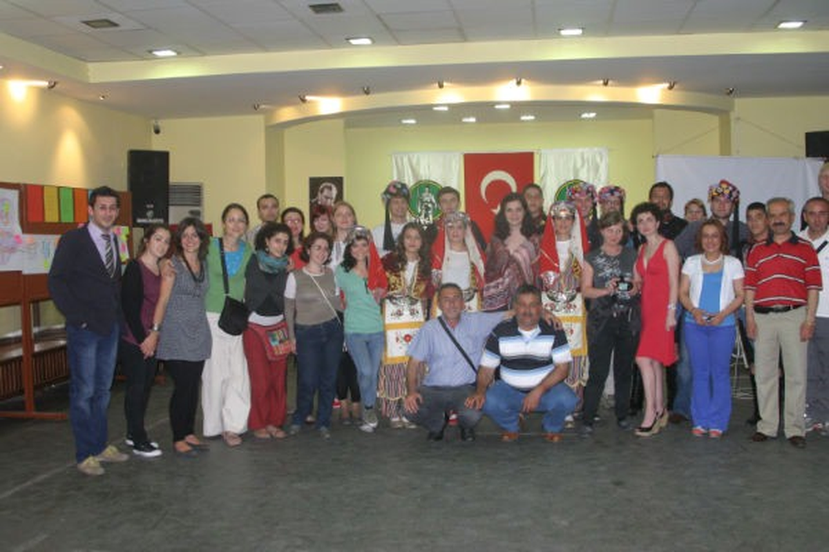 12 Yabancı Ülke Nin Öğrencileri Ödemiş'te Buluştu