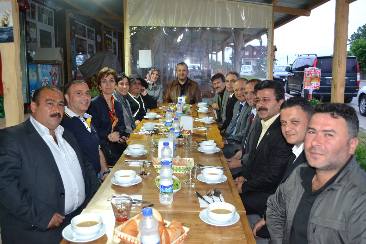 Ak Partili Kadınlar Üniversite Yönetimi ile Bir Araya Geldi
