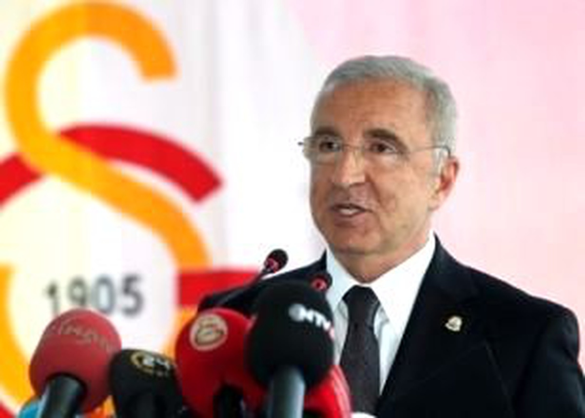 Ünal Aysal Konuşuyor...
