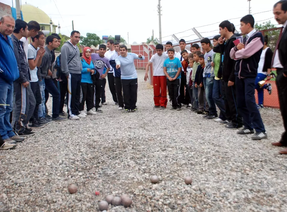 Besni\'de Bocce Şampiyonası Düzenlendi