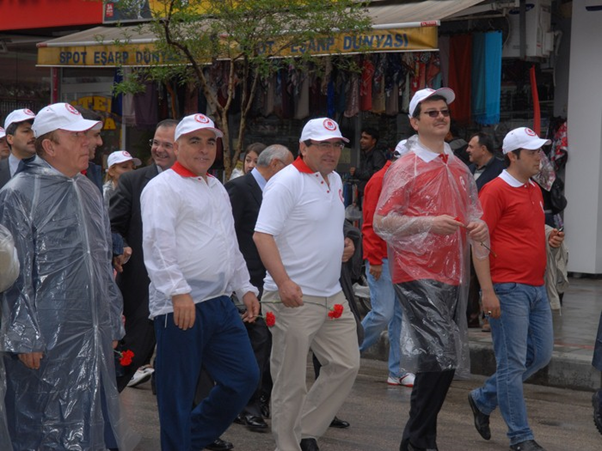 Bilim ve Bahar Şenliği'ne Yağmur Engeli