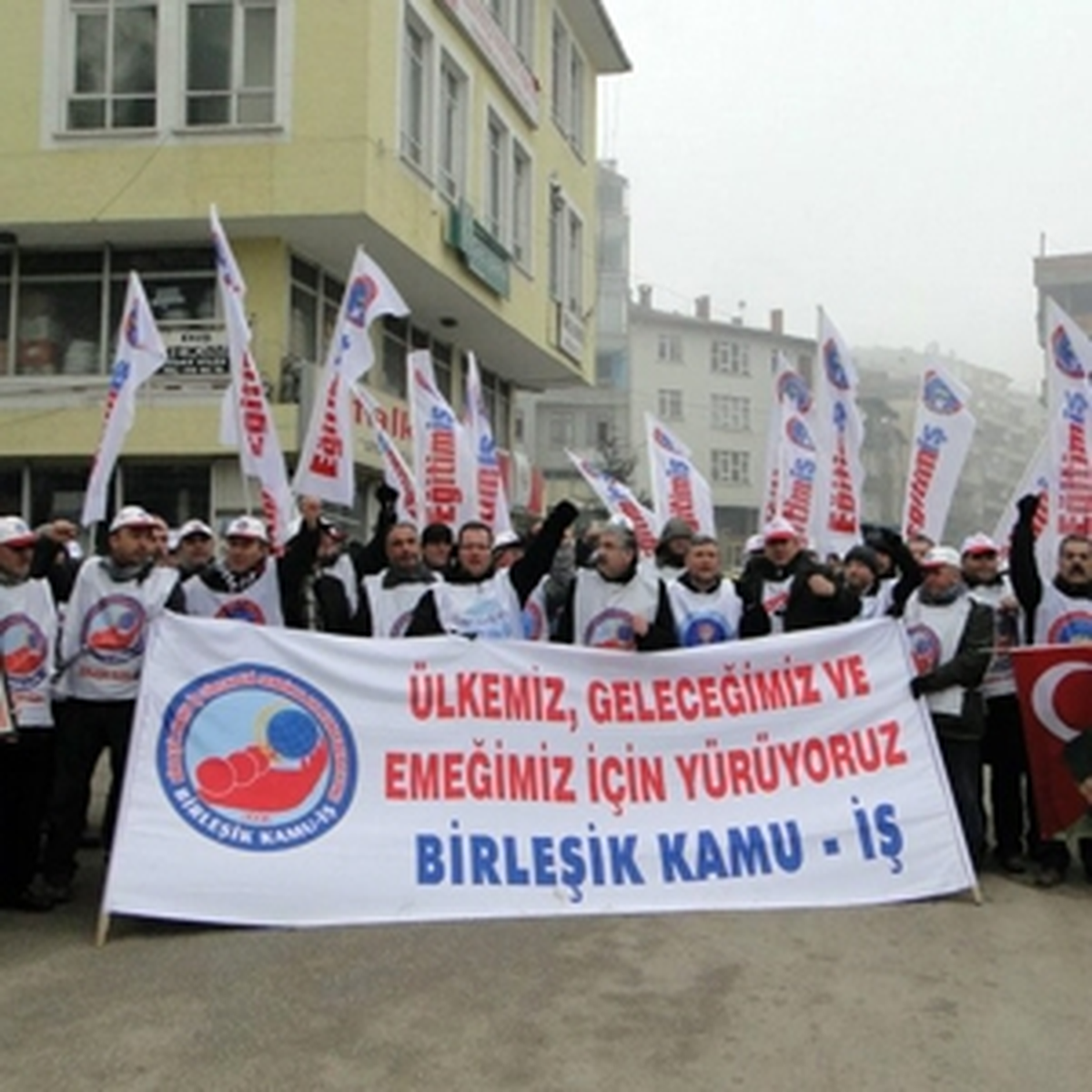 Birleşik Kamu-İş Greve Çıkıyor