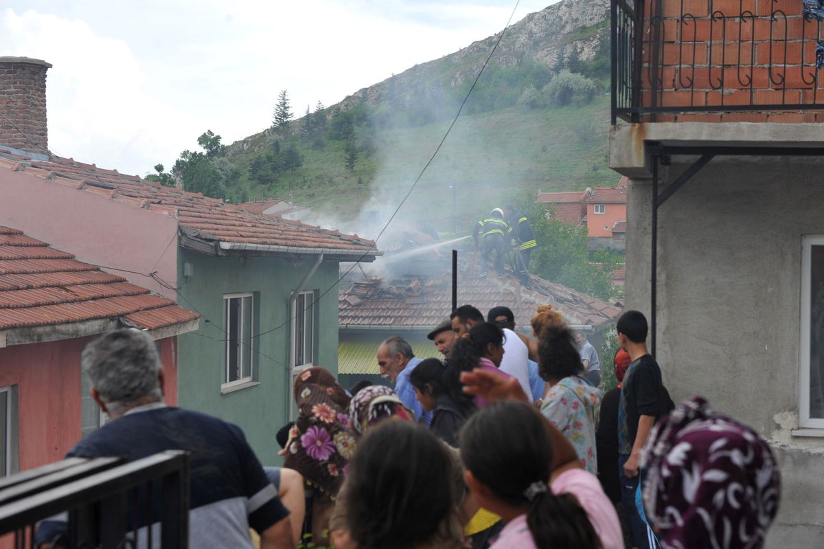 Bozüyük\'te Yangın