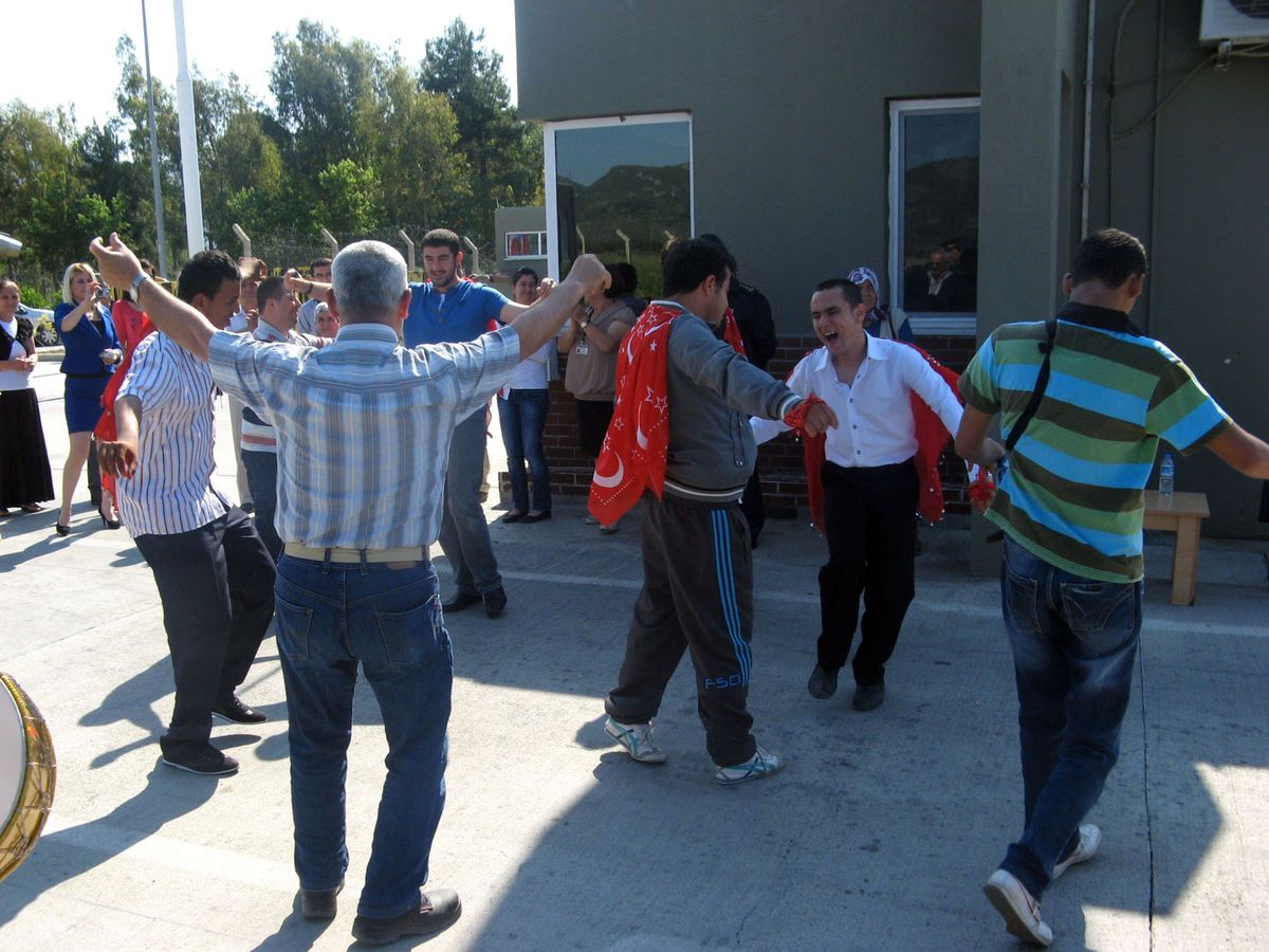 Engelliler Terhis Oldu