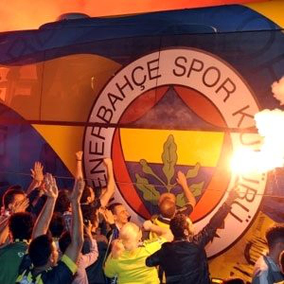 Fenerbahçe Başkent'te 'Şampiyon Gibi' Karşılandı