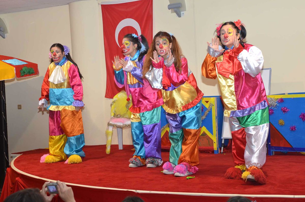 Festival Coşkusu Tüm Hızıyla Devam Ediyor