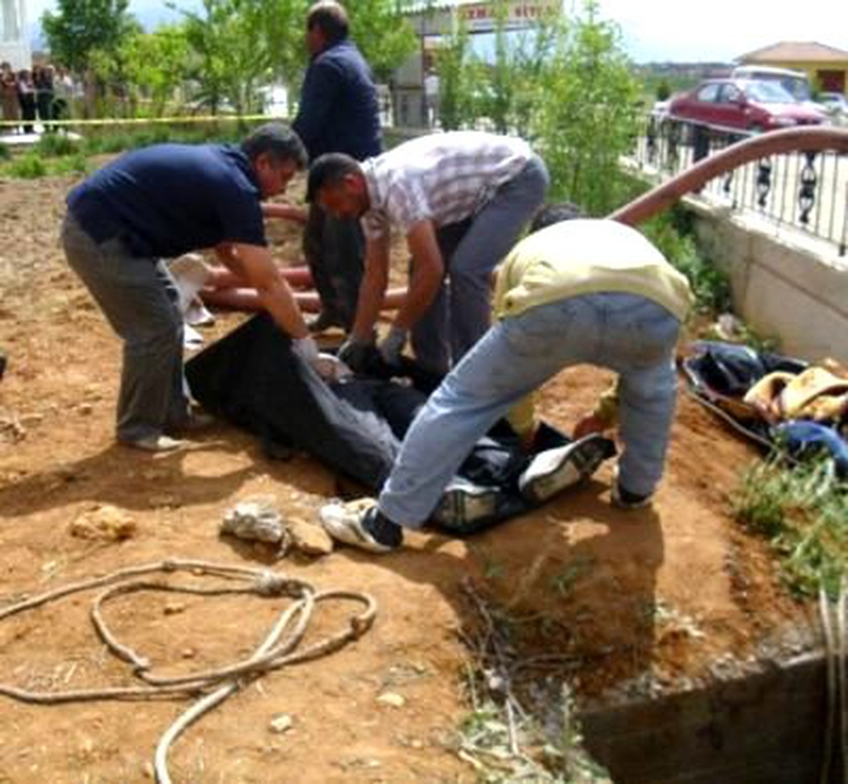 Foseptik Çukuruna Düşen Öğrenci Öldü