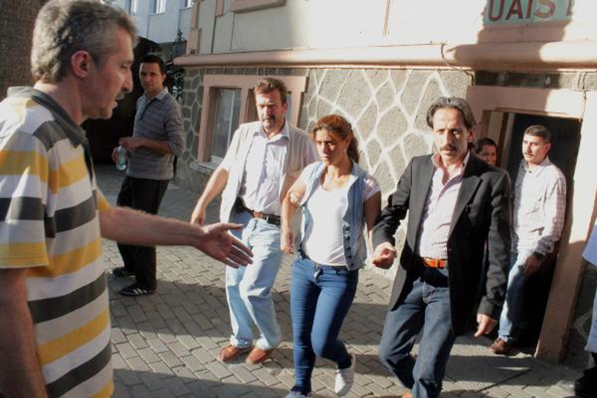 İzmir\'de 7 Kadın Hırsızlıkta Yakalandı