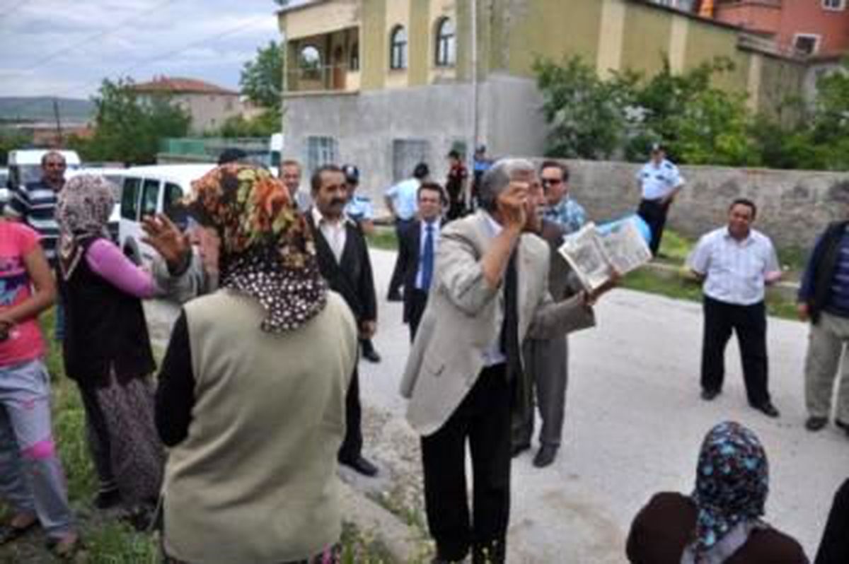 Mahalleliden Baz İstasyonu Tepkisi