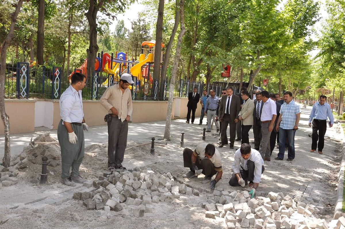 Malatya Belediye Başkanı Ahmet Çakır, Kanalboyu\'nda Çalışmaları İnceledi