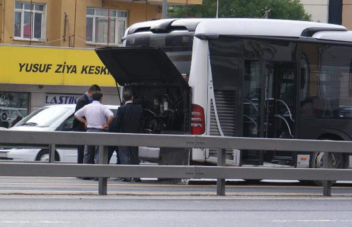 Metrobüste Yangın